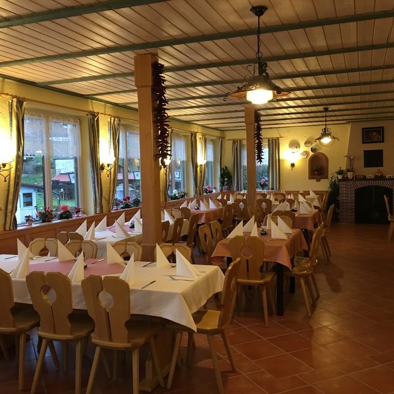 Gasthof Zum Hochfelln Hotel Bergen  Exterior photo